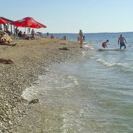 Daire Livia With 2 Cozy Terraces Near Pula Peroj